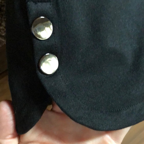 MonoB Medium shorts - Picture 6 of 6